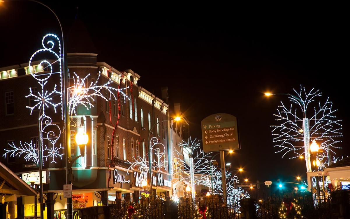 Knotty & Nice Holiday Home Gatlinburg Luaran gambar